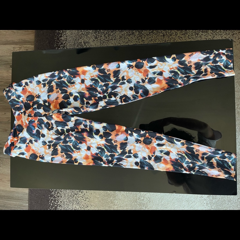 Lici Fit Wild Thing High Waist Scrunch Butt Leggings Size M